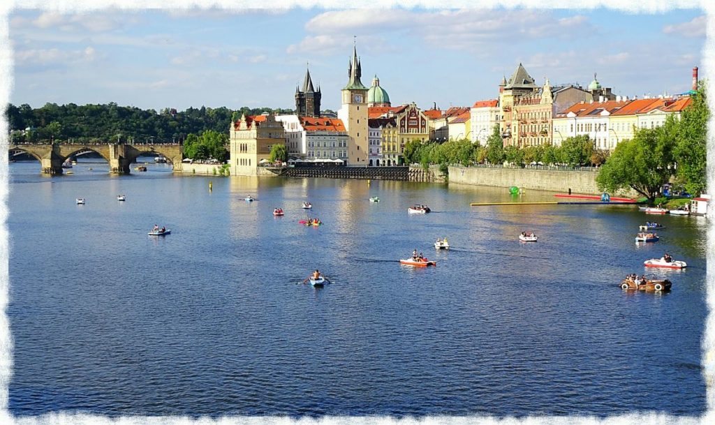 unique-things-prague-charles-bridge-and-paddle-boats