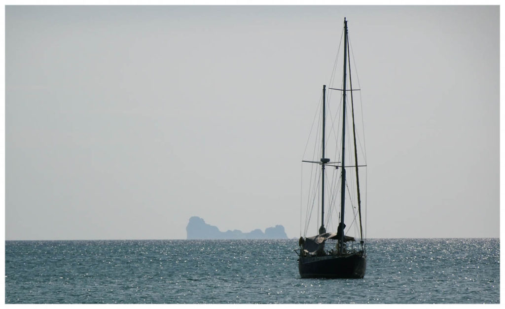 digital-nomad-guide-koh-lanta-beatiful-beach-views