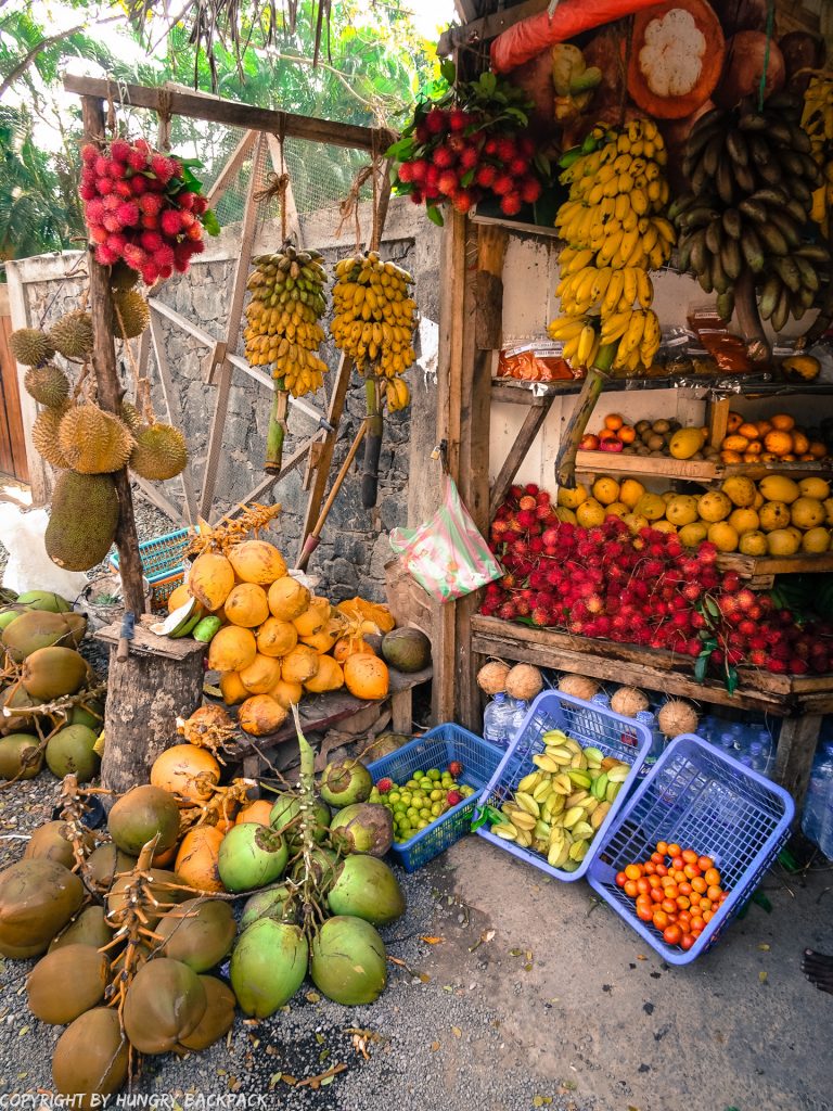Sri Lankan food_fruit stall in Unawatuna