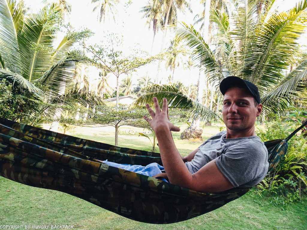 Bangkok to Ko Kut_martin enjoying hammock in suan maprao resort