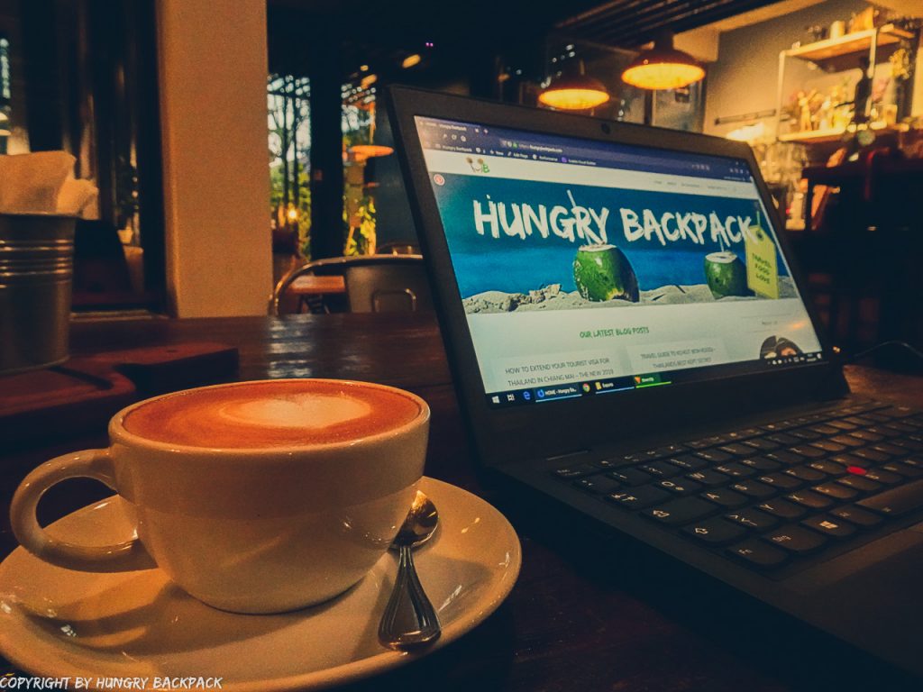 Cafes to work from_chiang mai_Santitham_Ombra Caffe_work2