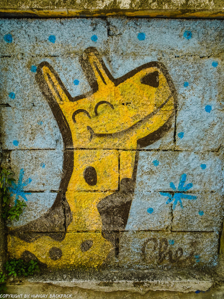 Porto Streetart_giraffe Chei Krew_Escadas do Codeçal