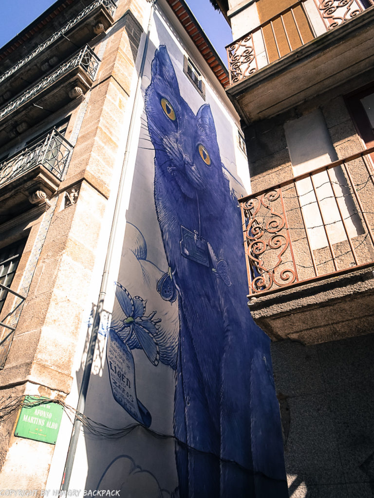 Porto street art_PERSPÉNTICO Blue Cat by LIQEN