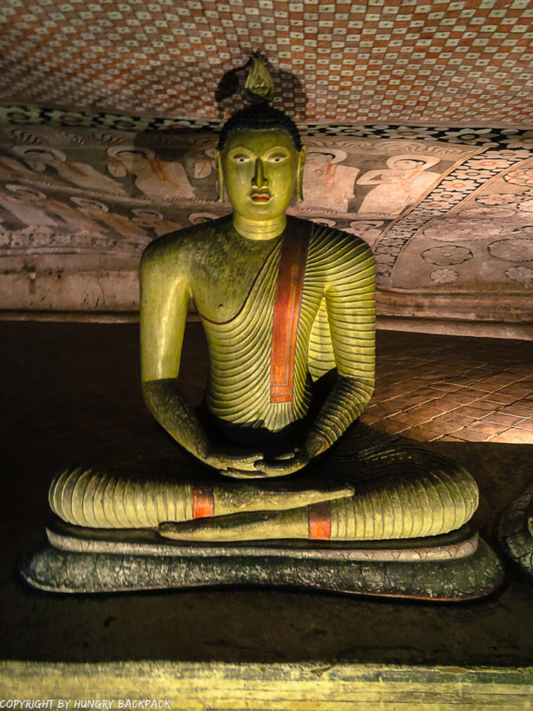 Dambulla things to do_Dambulla Cave Temple_sitting Buddha