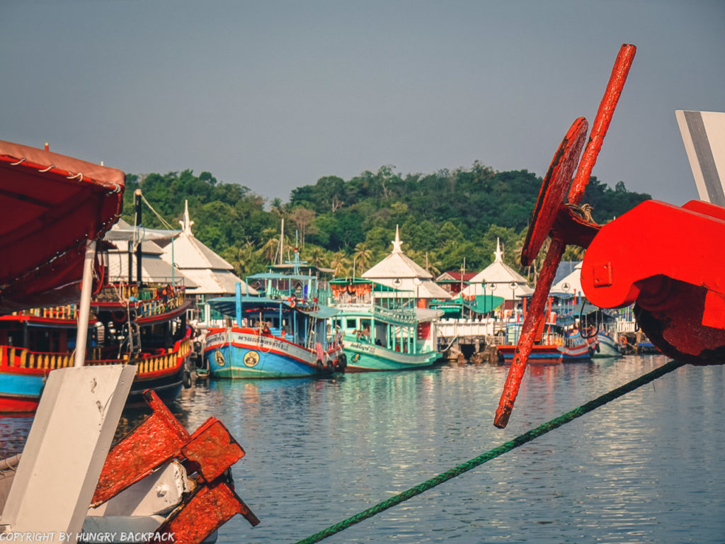Bang Bao Pier - Koh Chang - tour boats